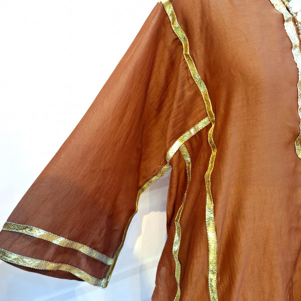 BROWN MUL CHANDERI HANDWORK KAFTAN SET