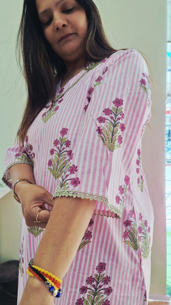 PINK WHITE STRIPS COTTON KURTI PANT SET