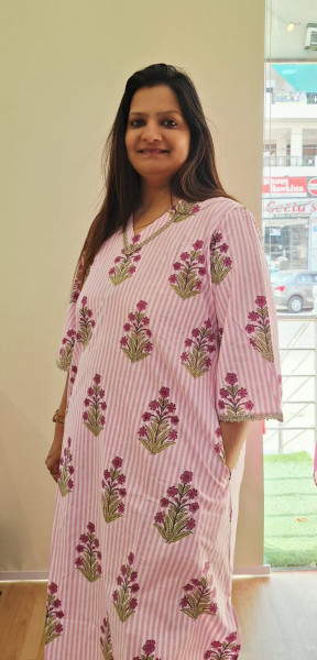 PINK WHITE STRIPS COTTON KURTI PANT SET