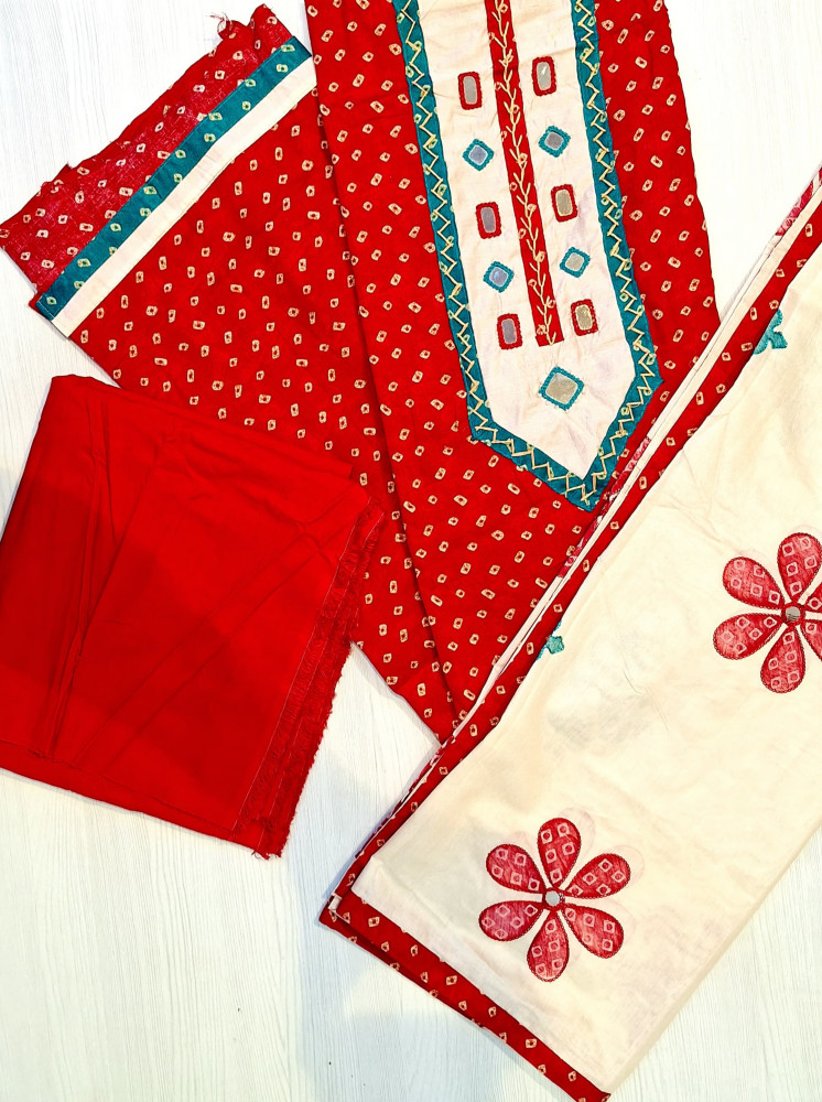 Image of REḌ COTTON BHANDEJ MIRROR HANDWORK  SUIT SET
