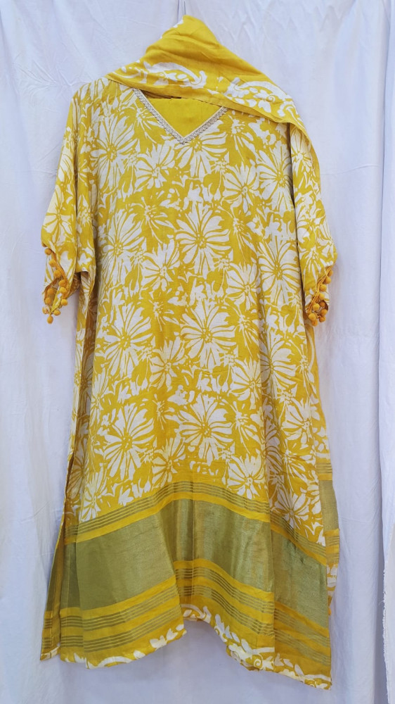 Image of YELLOW PRINTED KURTI PANT AND DUPPTTA SET