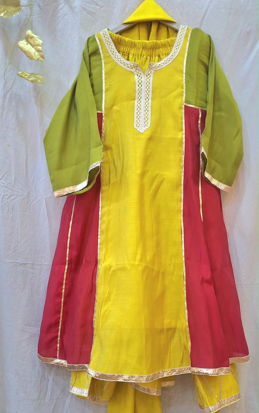 MULTI TOP WITH PHARSHI PANT SET