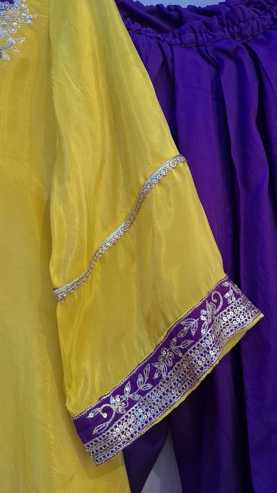 YELLOW TISSUE HANDWORK SHORT TOP WITH PHARSHI PANT SET