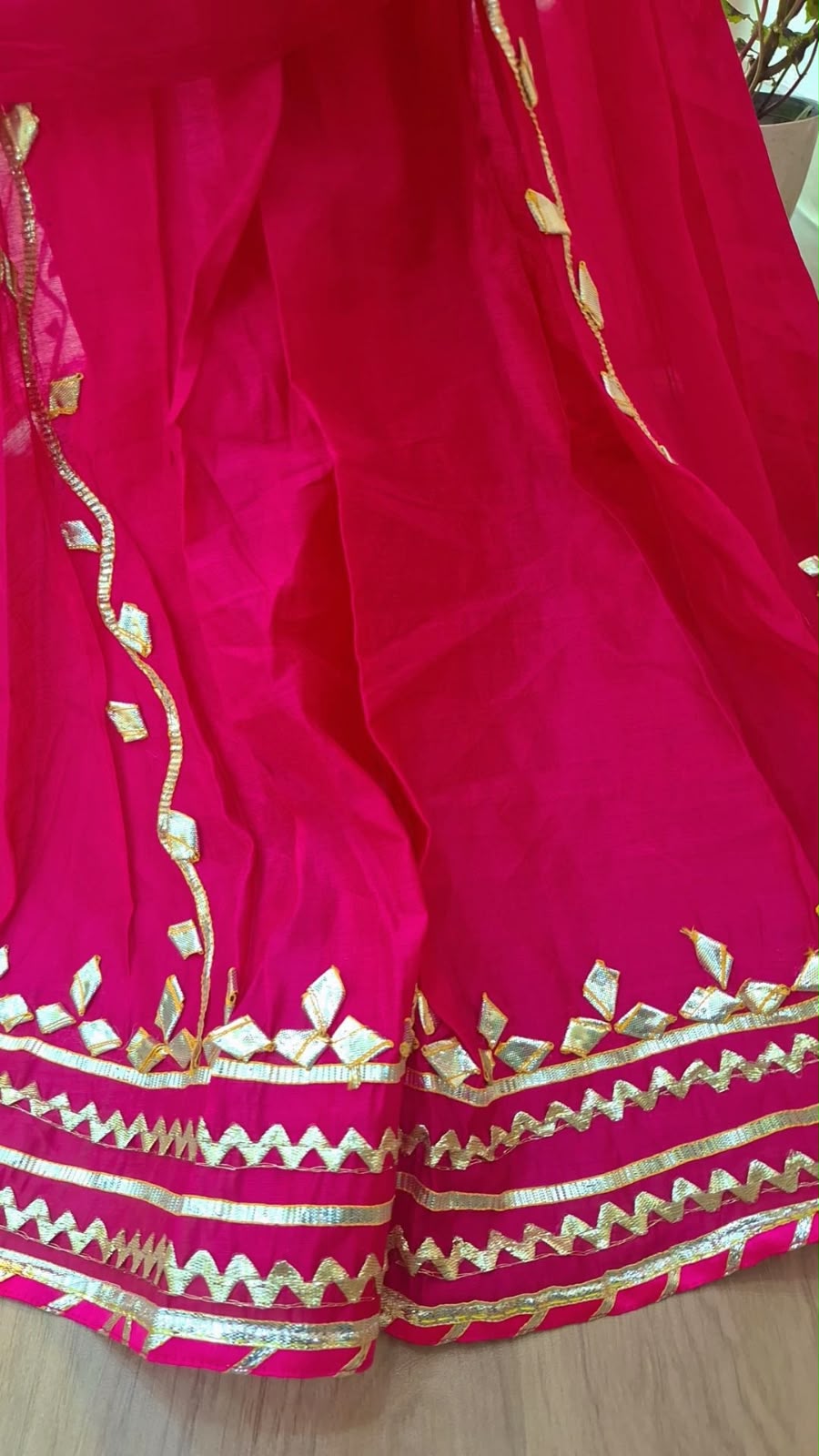 RANI CHANDERI KACCHAGOTA TOP SKIRT WITH DUPPTTA SET