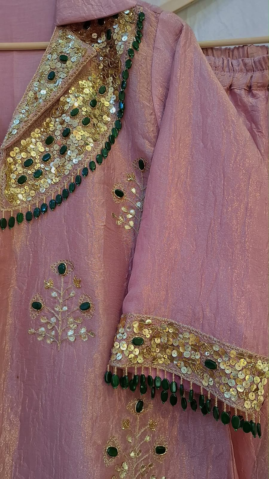 PINK TOP WITH FLAYED PLAZO HANDWORK SET