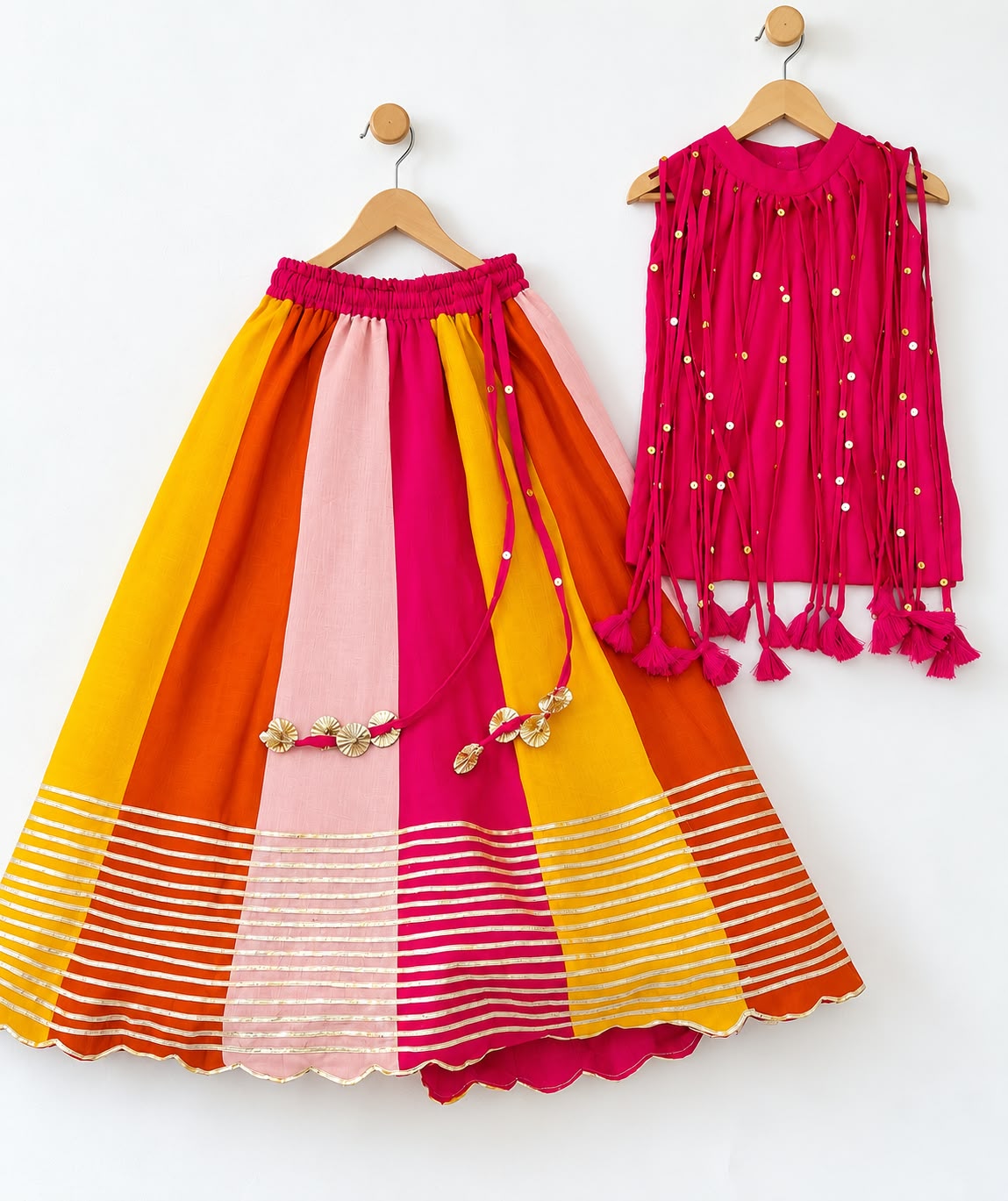 MULTI SKIRT WITH STRING TOP SET