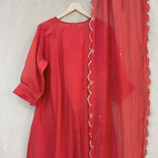 Light Red MulChanderi Hand Embroidered Kurta Set
