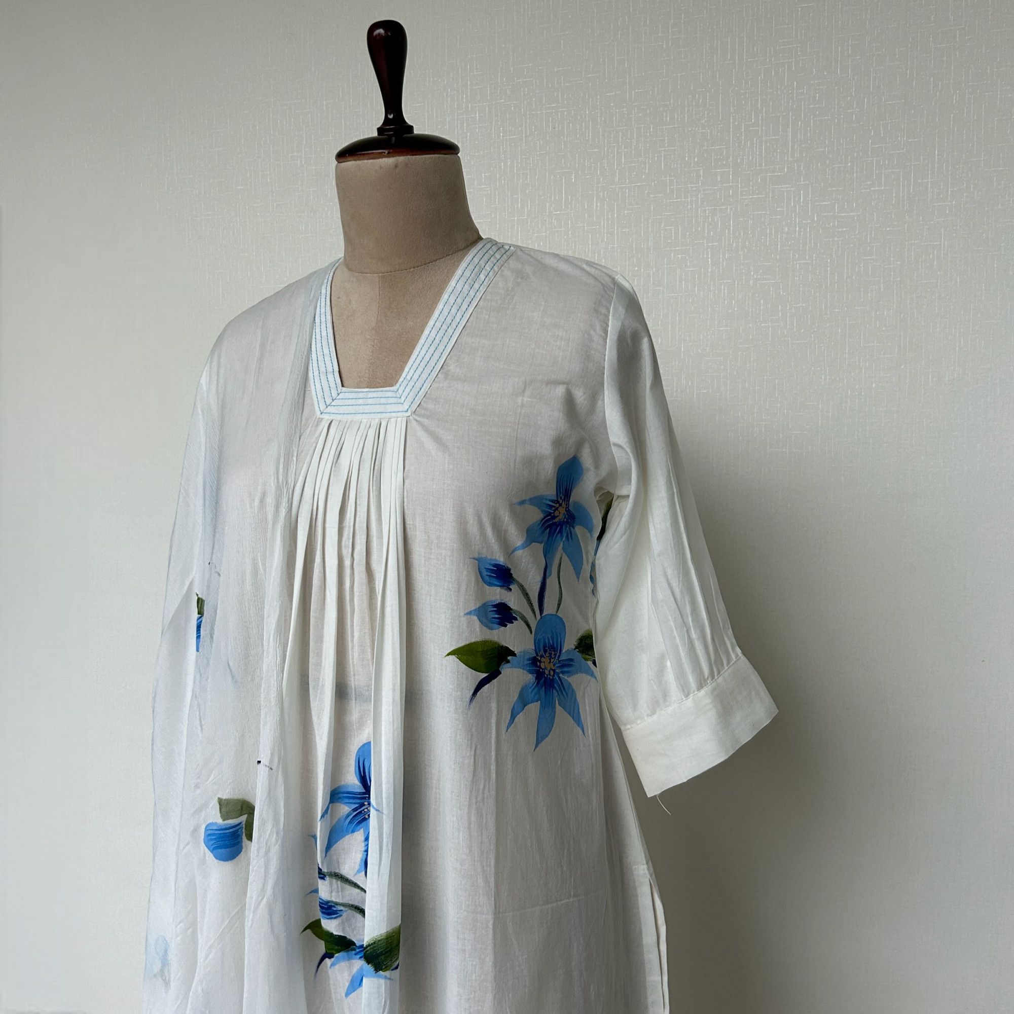 White Cotton Hand-Painted Suit Set