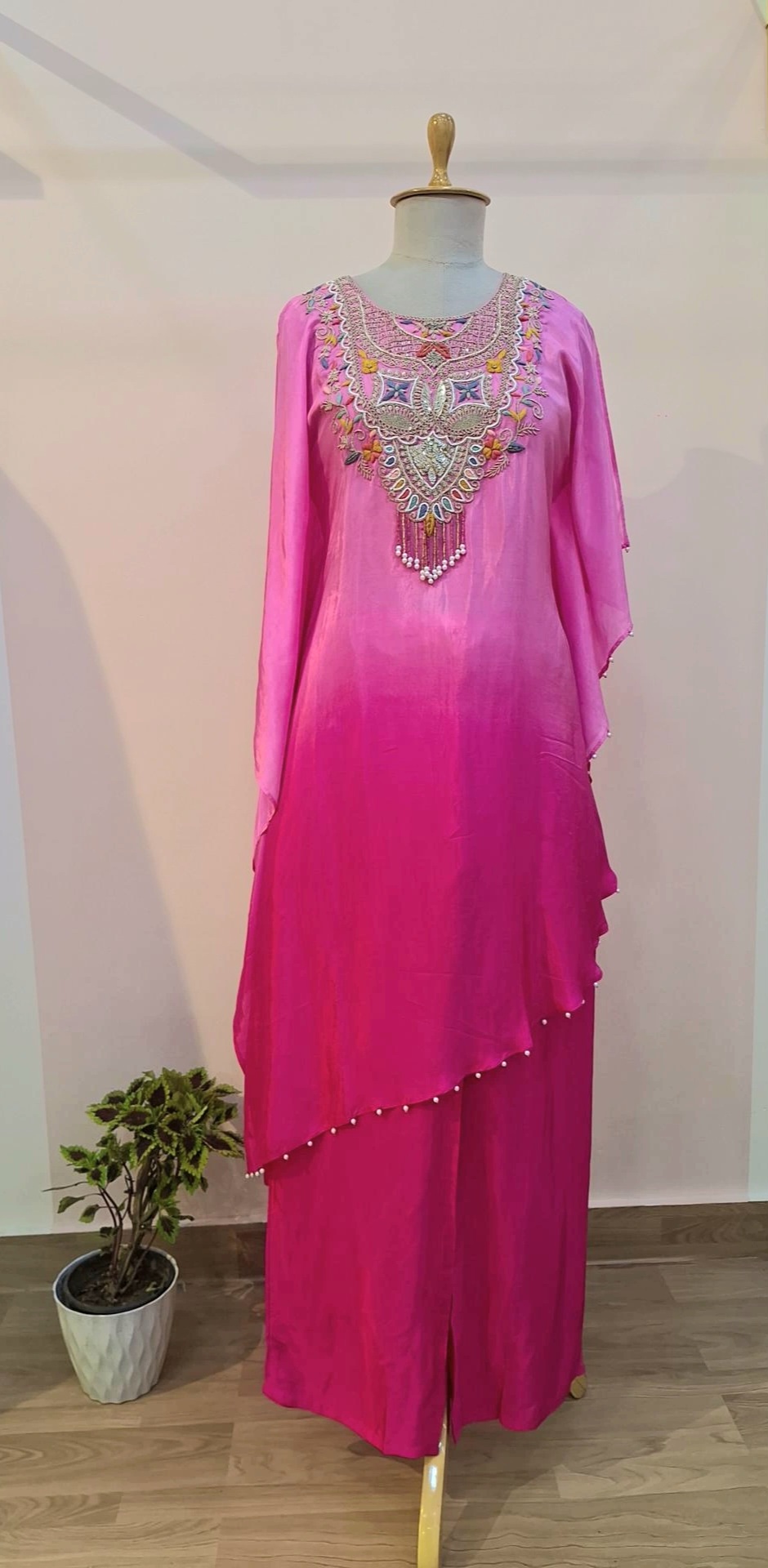 SHADED KAFTAN WITH CROP INNER AND PANTS SET
