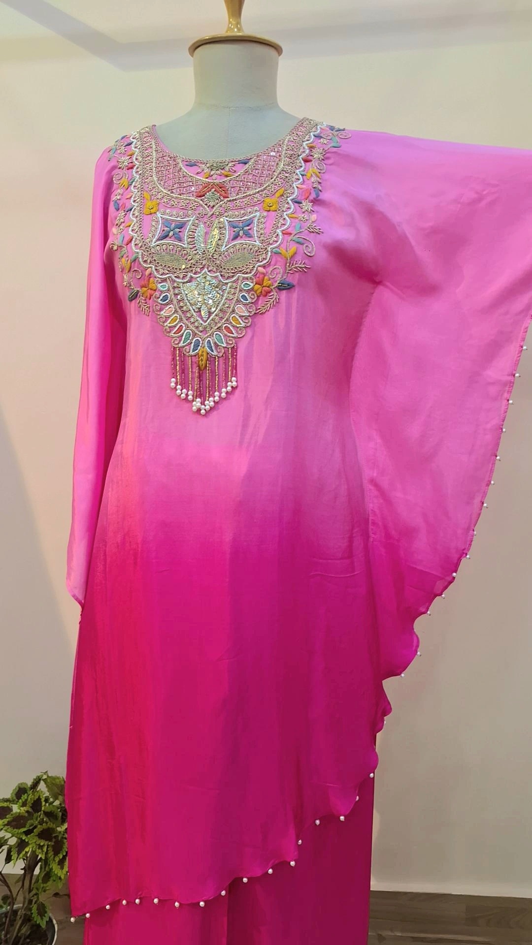 SHADED KAFTAN WITH CROP INNER AND PANTS SET