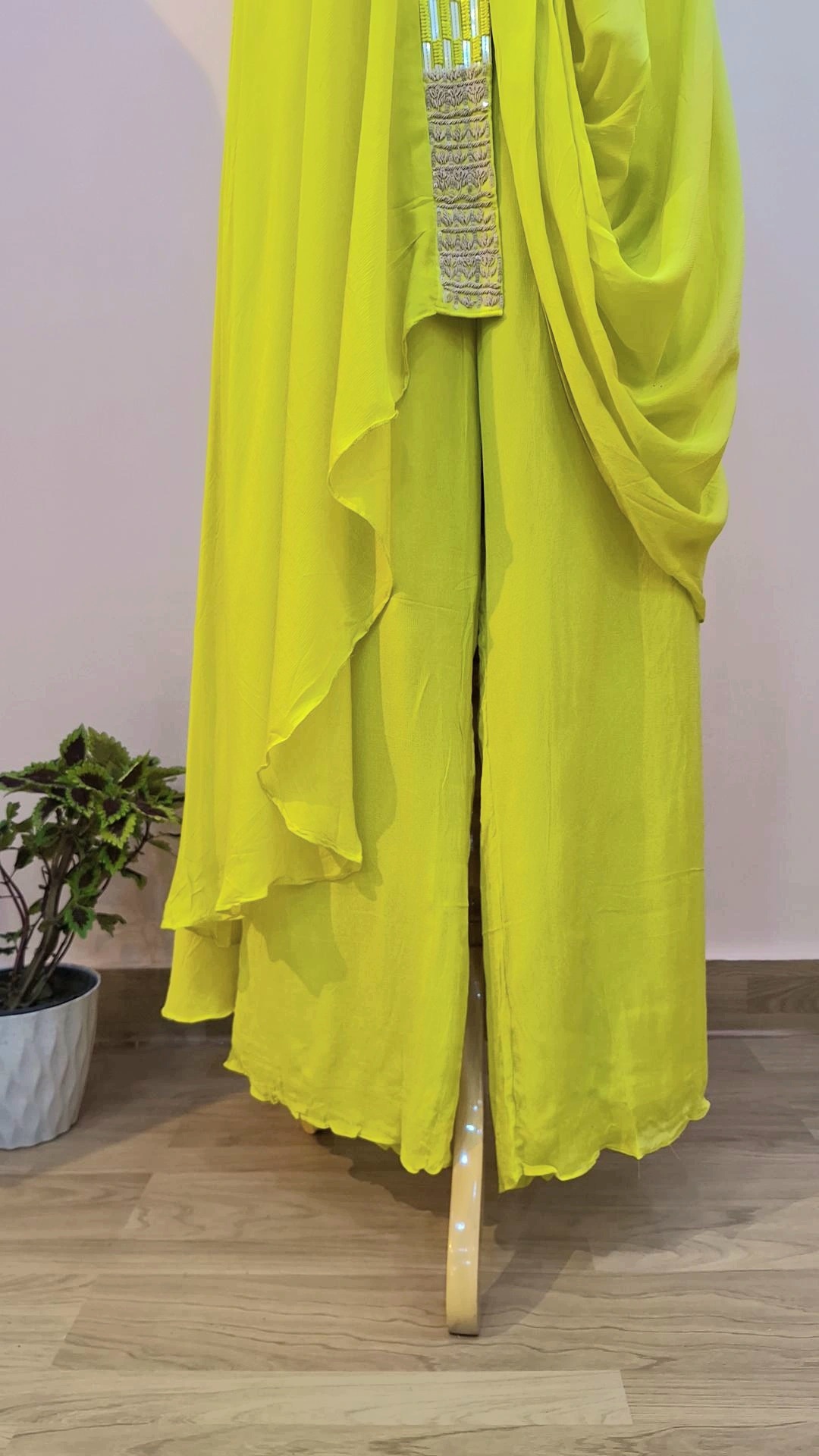 LIRIL GREEN CROP TOP WITH PANT WITH CAPE SET