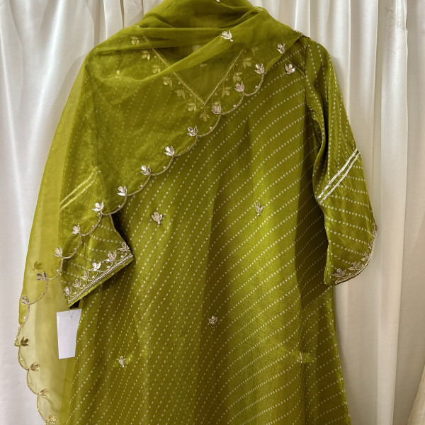 Vibrant Green Bandhni Kurta Set