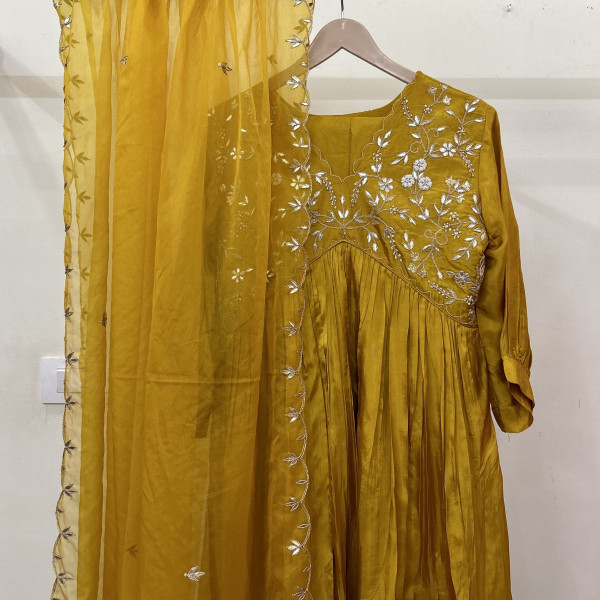 Yellow Alia-Cut Gotapatti Embroidered Suit