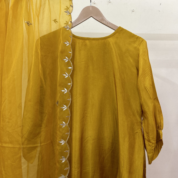 Yellow Alia-Cut Gotapatti Embroidered Suit