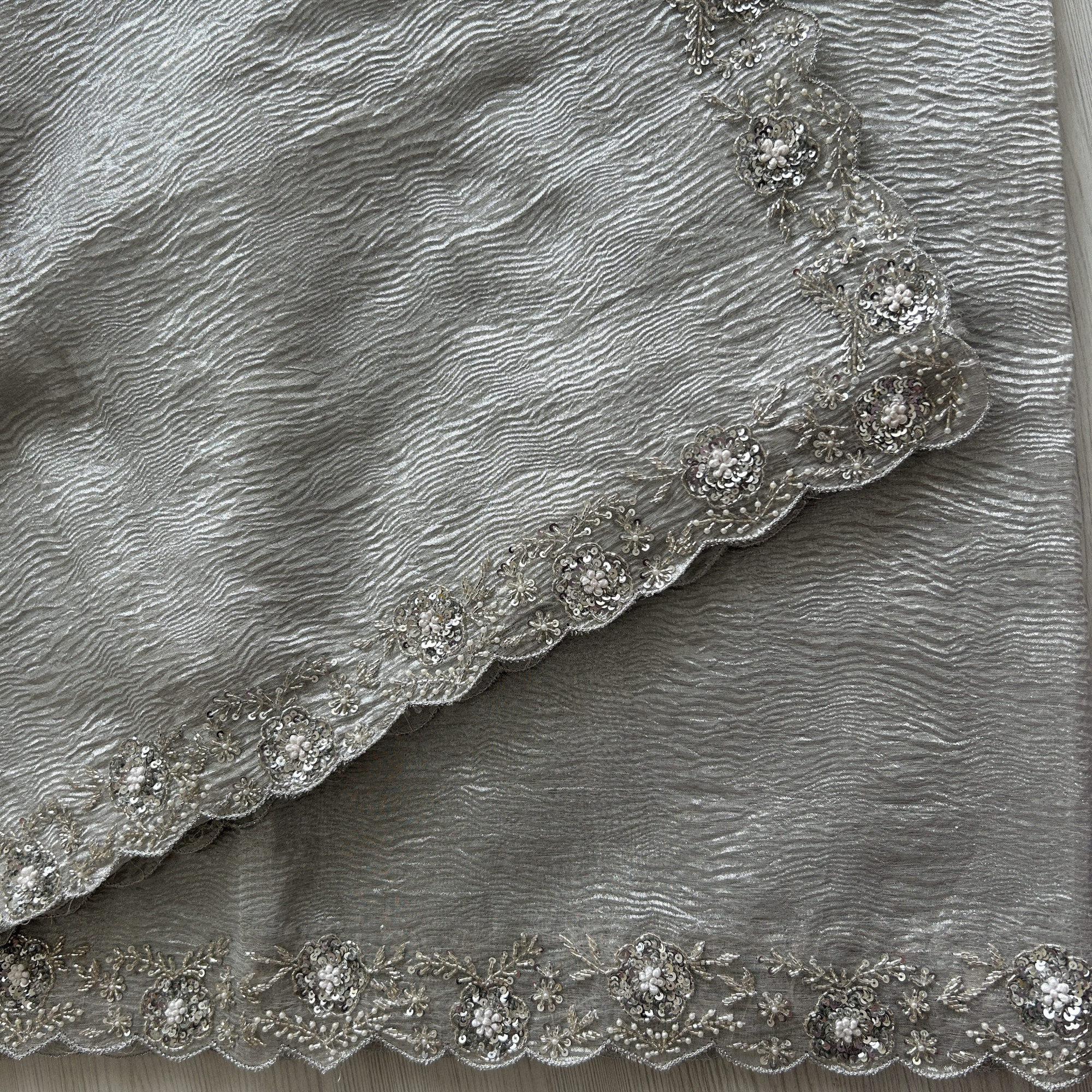 Cutwork Crushed Tissue Silver Saree