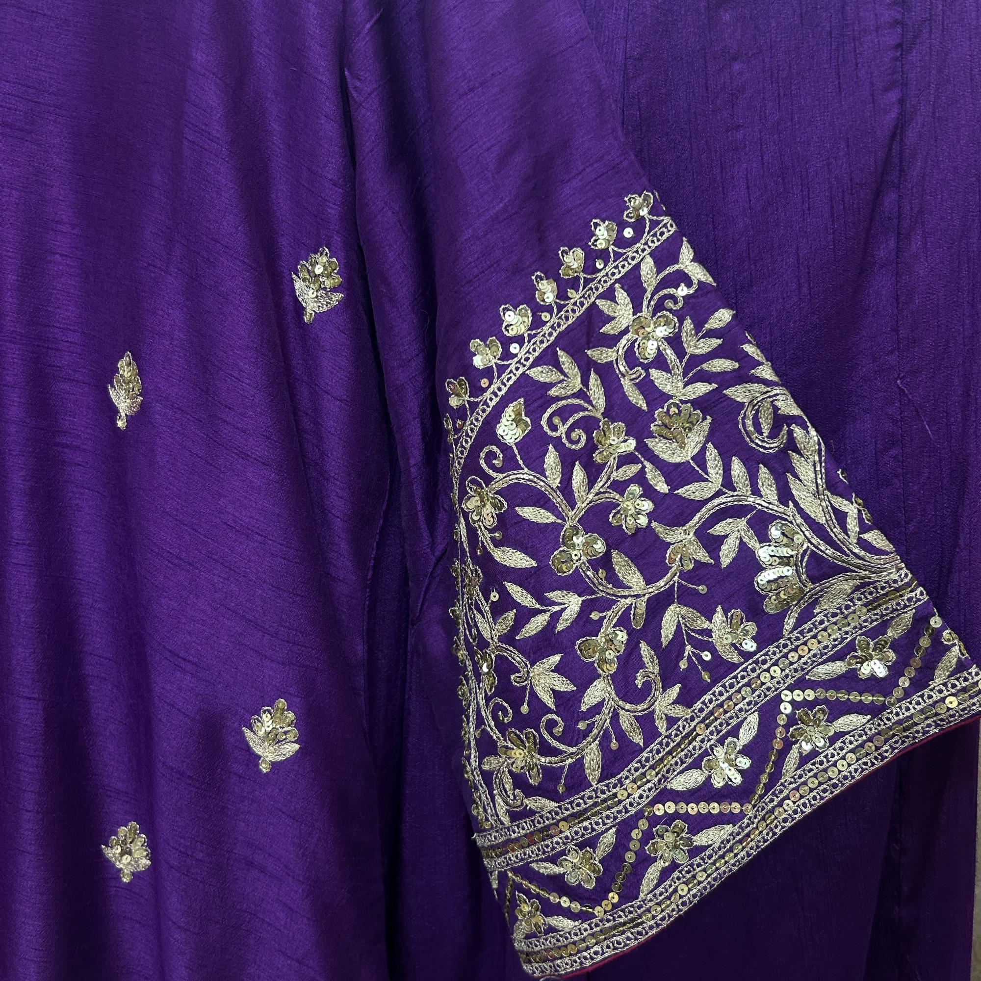 Purple Magenta Vintage Aari Taari Work Suit