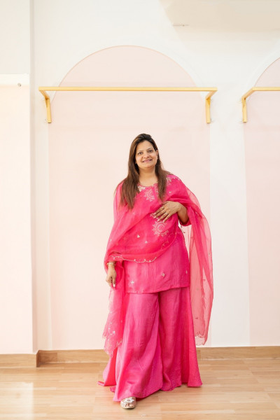 PINK HANDWORK  SHORT KURTI,PLAZO AND ORGANZA DUPTTA