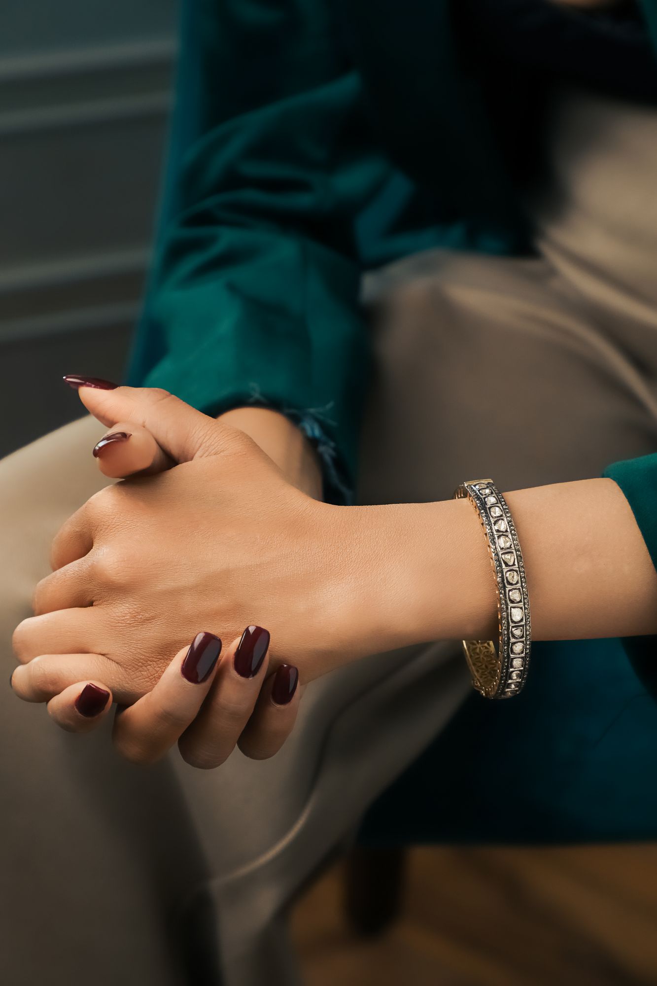 Victorian Diamond kriti Bangle