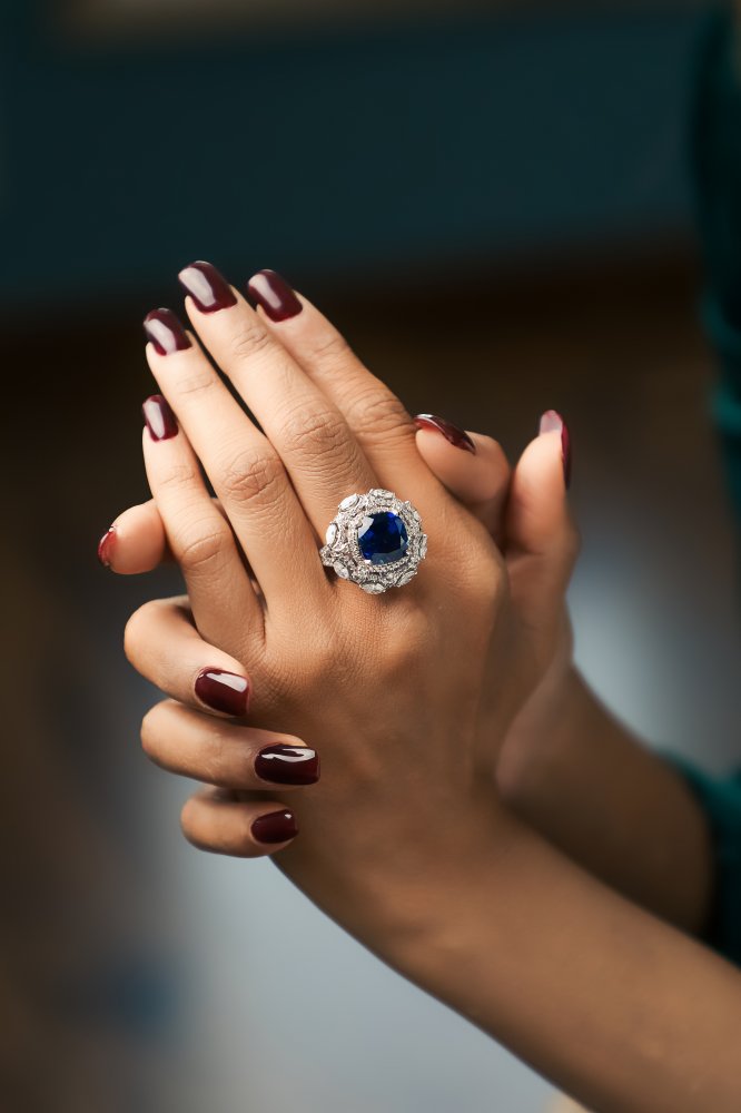 Amina Rind Diamond Sapphire Amina Ring