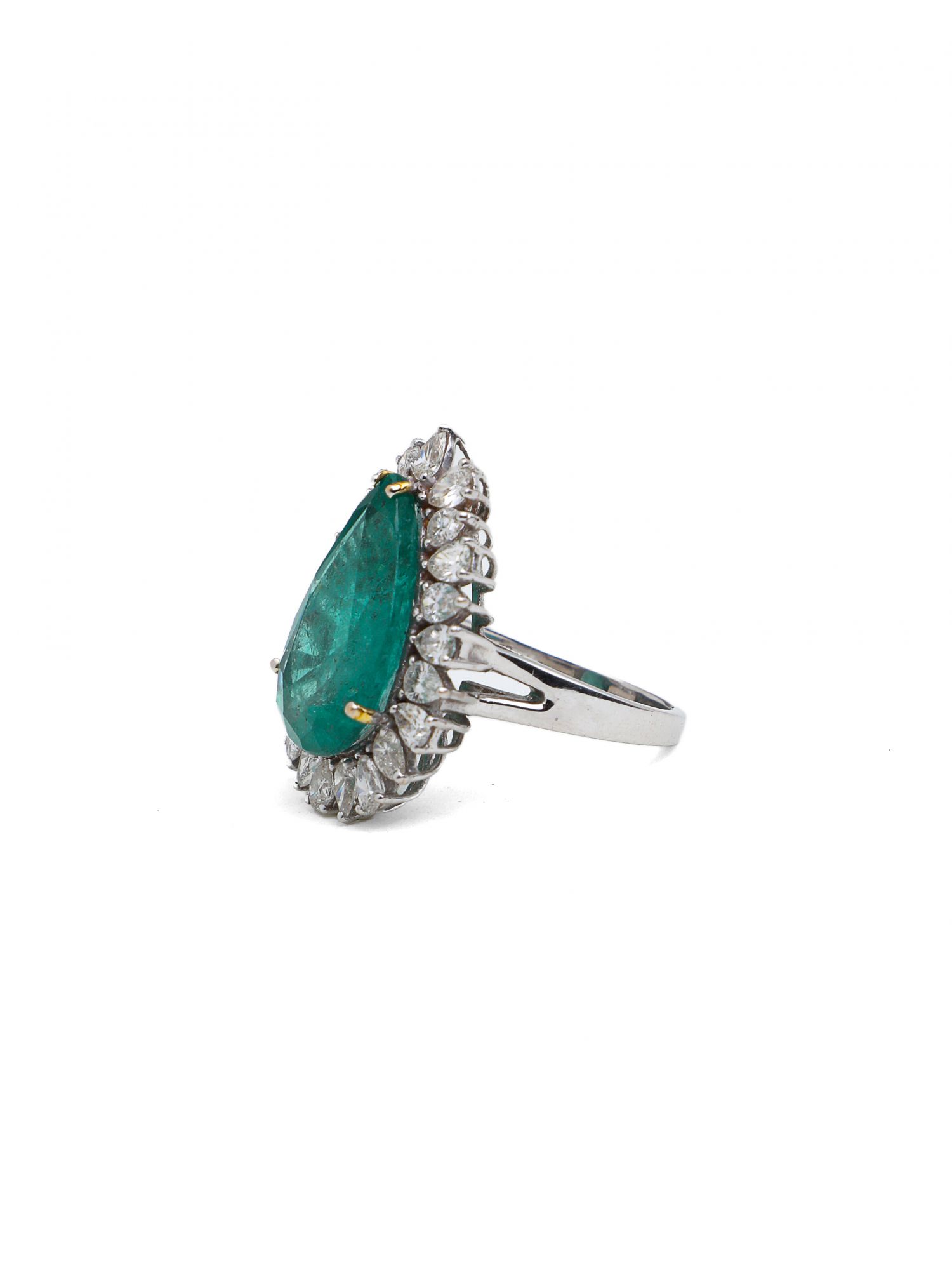 Exotica Diamond Emerald Ring