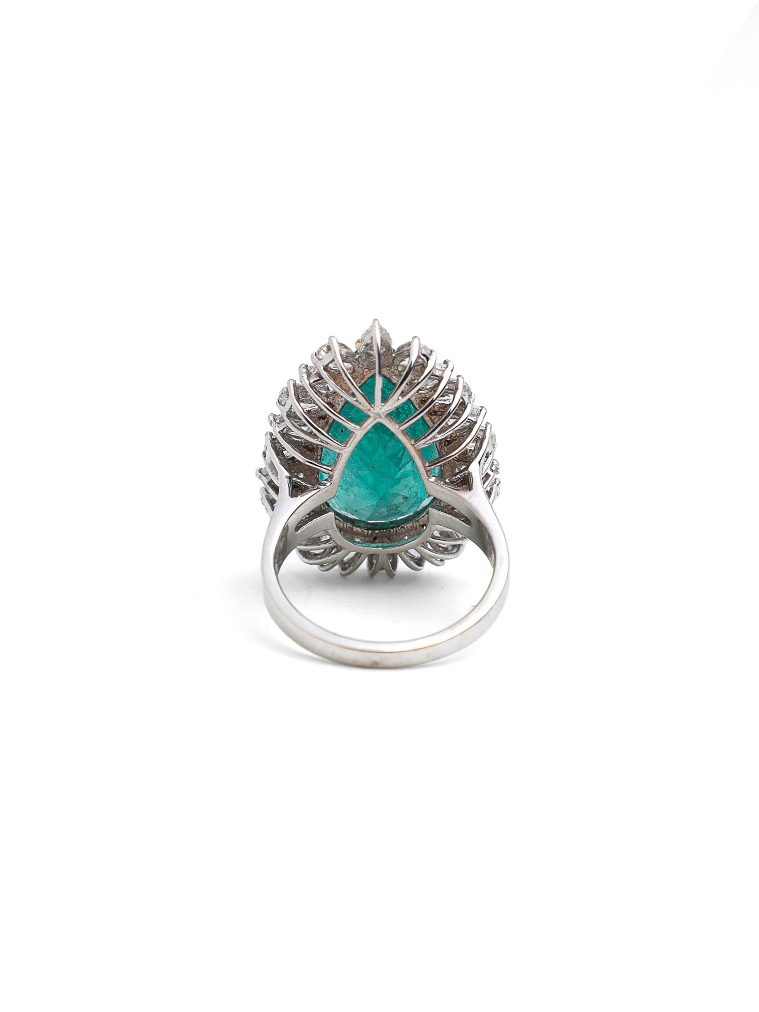 Exotica Diamond Emerald Ring