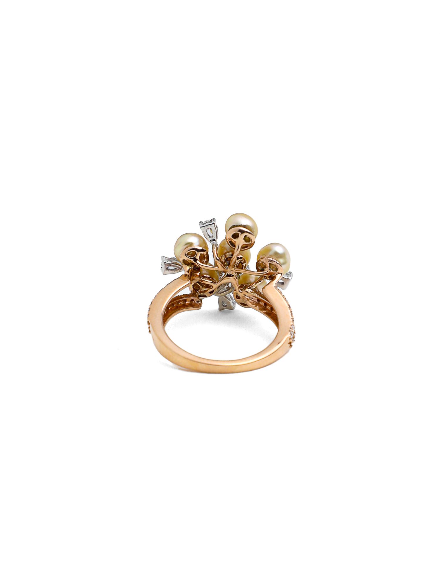 Diamond Pearl Paravi Ring