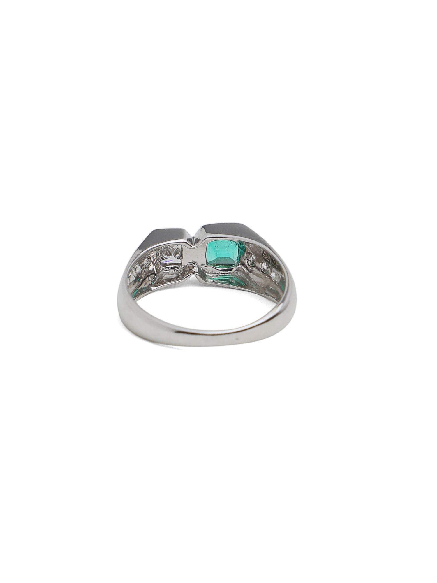 Rendezvous Diamond Emerald Ring