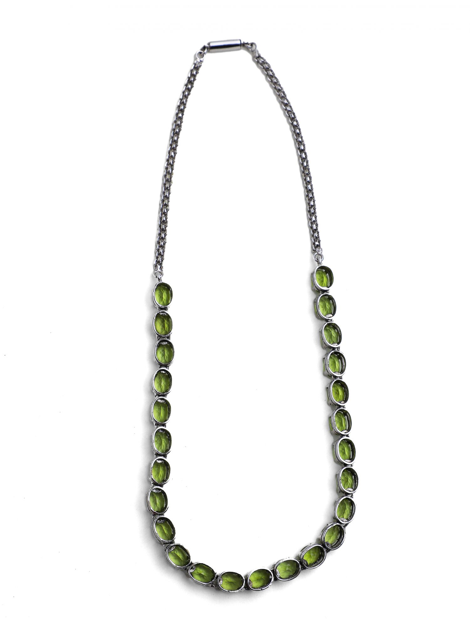 Silver necklace with Peridot Stone