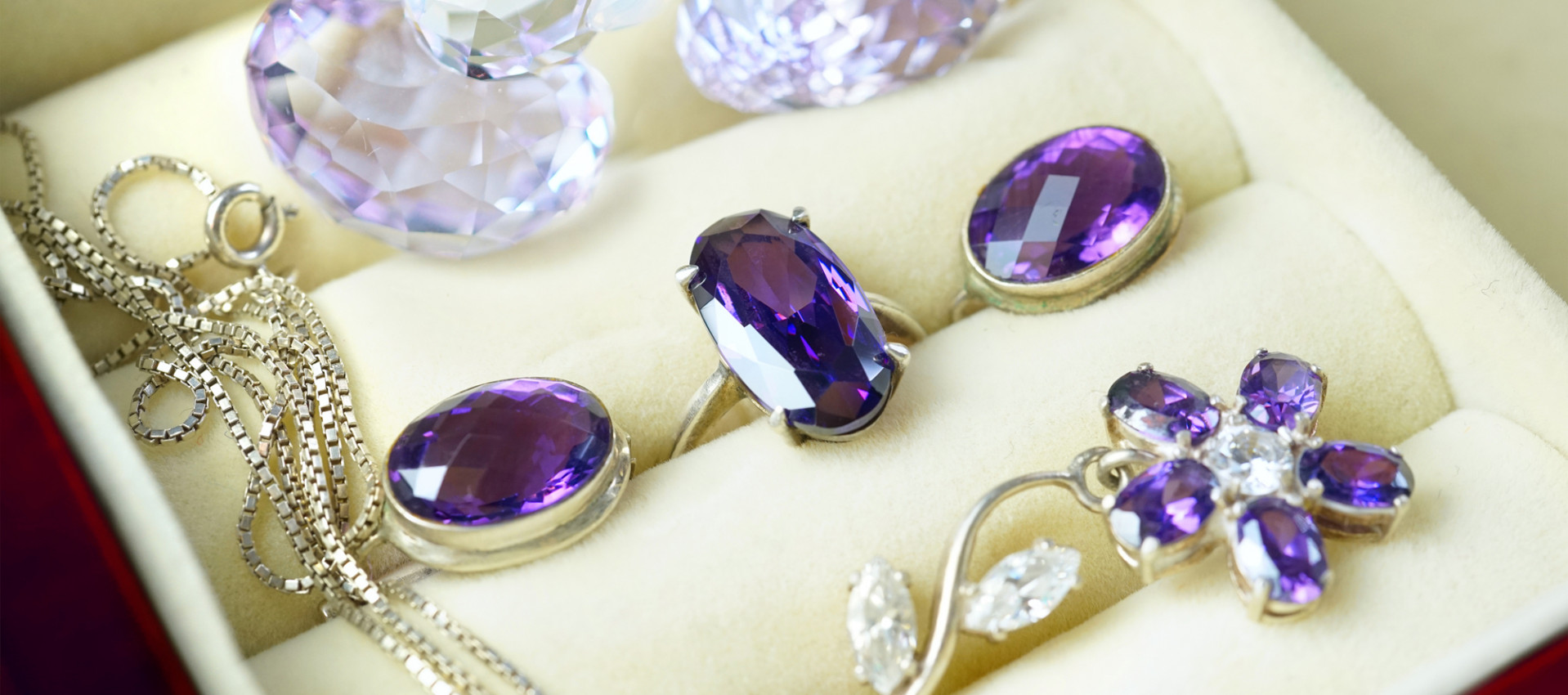 Amethyst: Meaning, Healing Properties and Powers