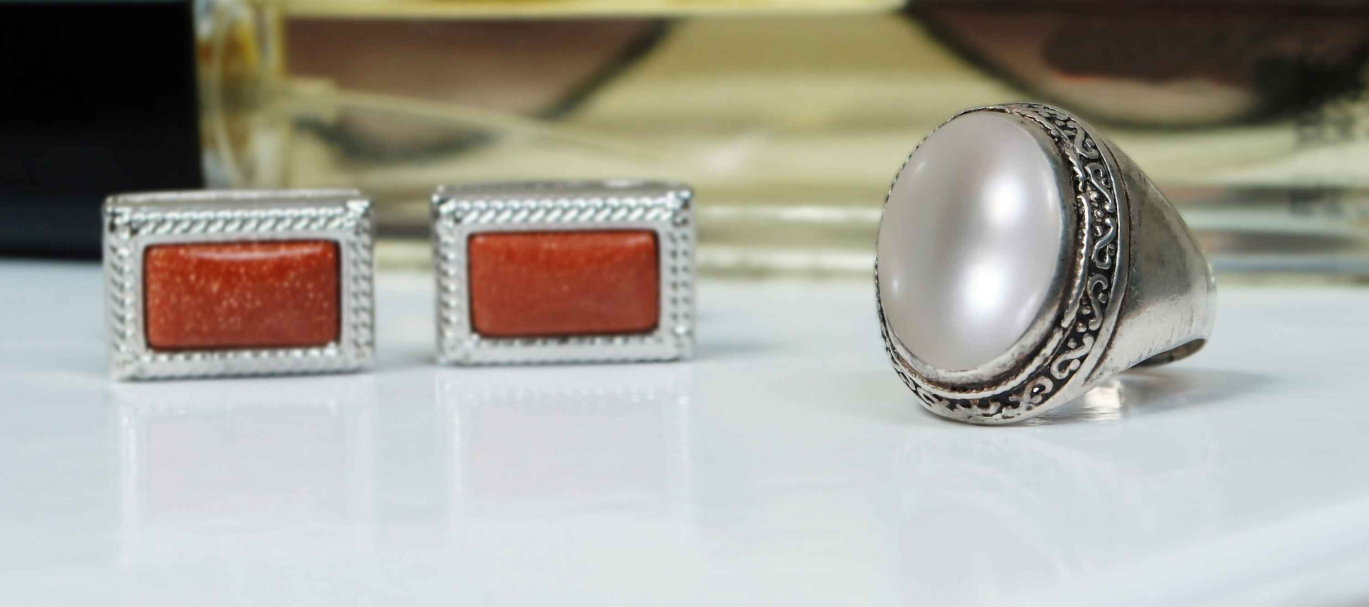 Coral vs Pearl: Key Differences, Astrology Benefits & Which One Should You Wear?