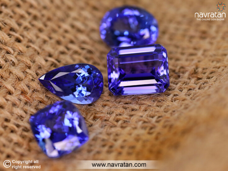 Tanzanite vs. Sapphire: Clarity of Stone