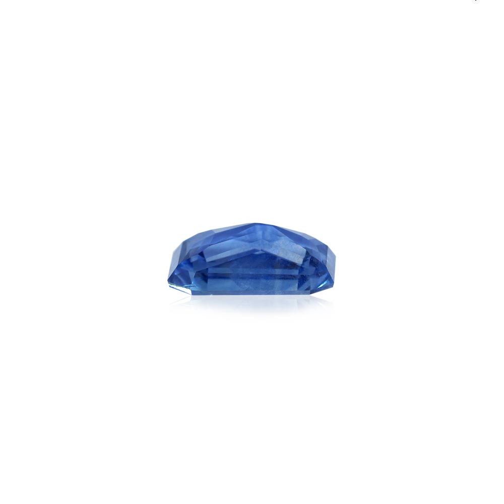 Blue Sapphire - 3.47 Carat