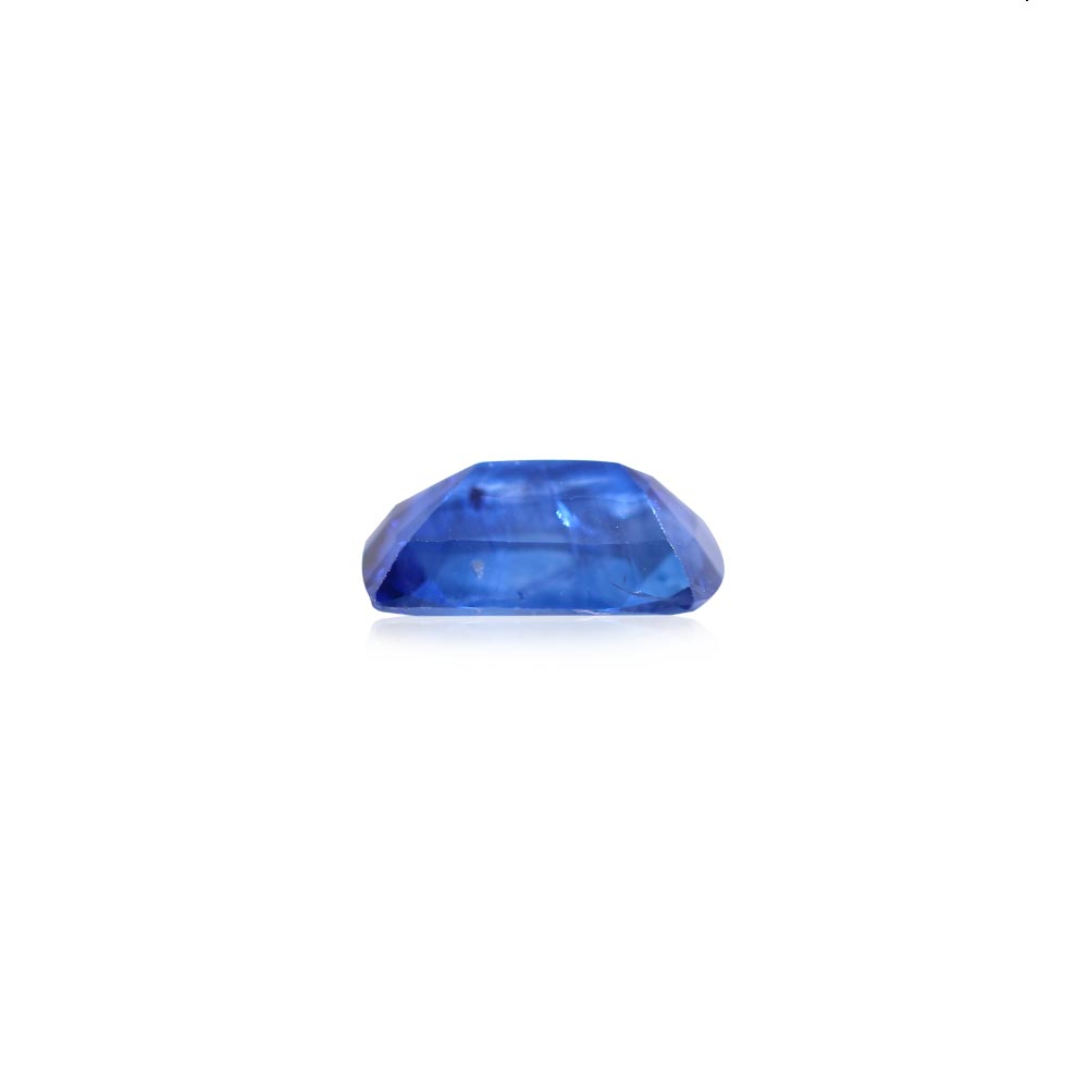 Blue Sapphire - 3.74 Carat