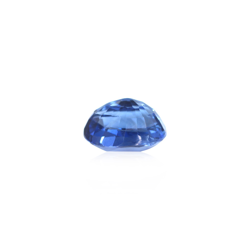 Blue Sapphire - 3.82 Carat