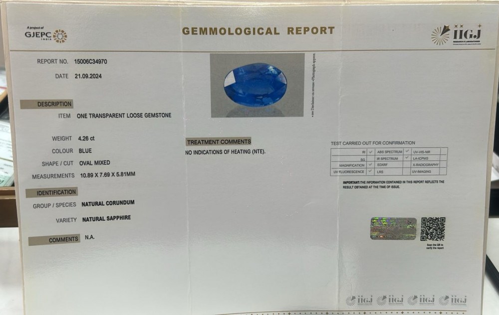 Blue Sapphire - 4.26 Carat