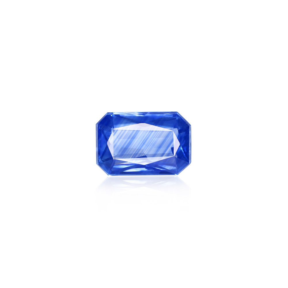 Blue Sapphire - 4.68 Carat