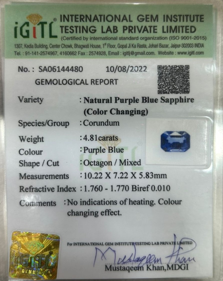 Blue Sapphire - 4.81 Carat
