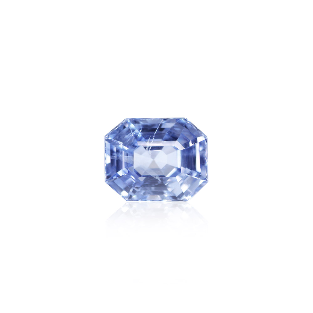 Blue Sapphire - 4.89 Carat