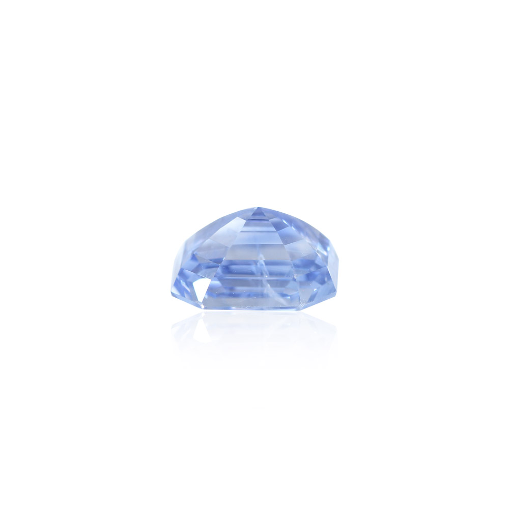Blue Sapphire - 4.89 Carat