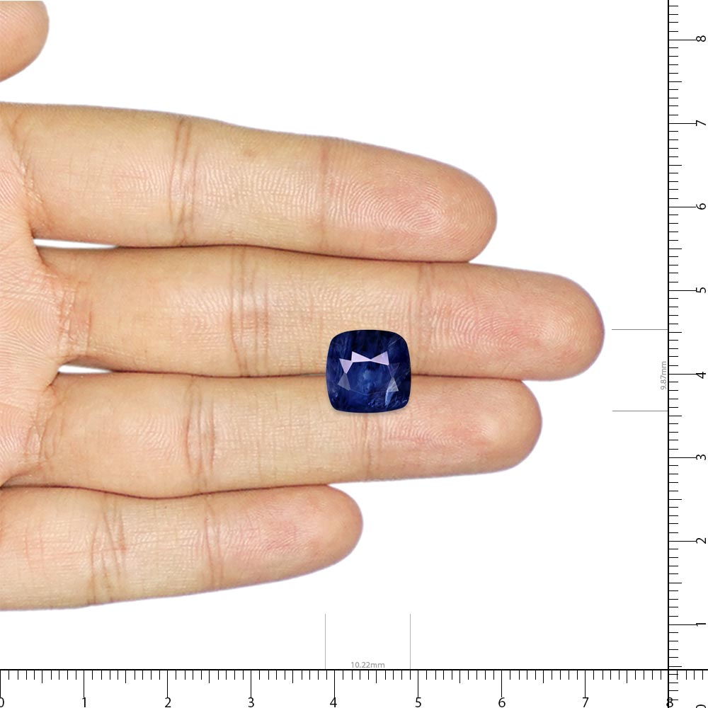 Blue Sapphire - 5.85 Carat
