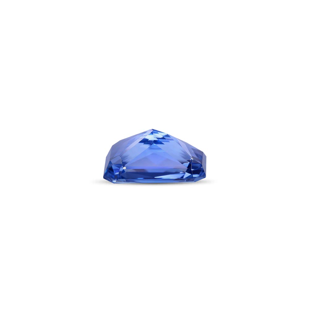 Blue Sapphire - 6.89 Carat