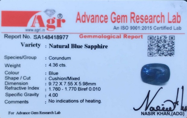 Blue Sapphire - 4.36 Carat