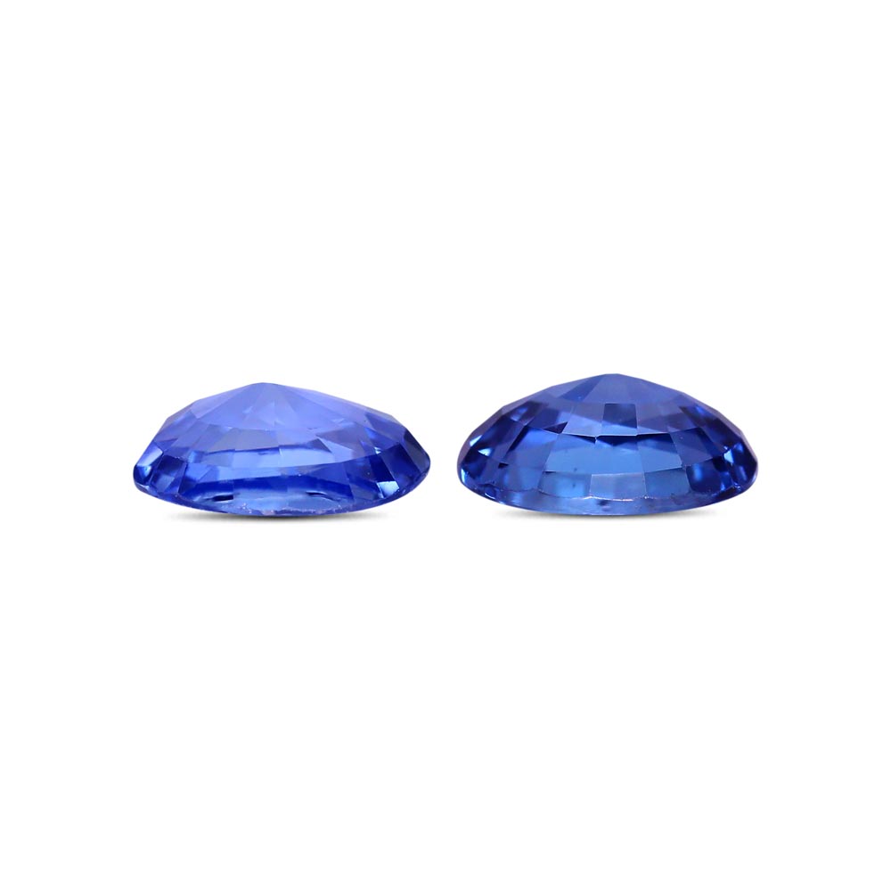 Blue Sapphire - 4.09 Carat