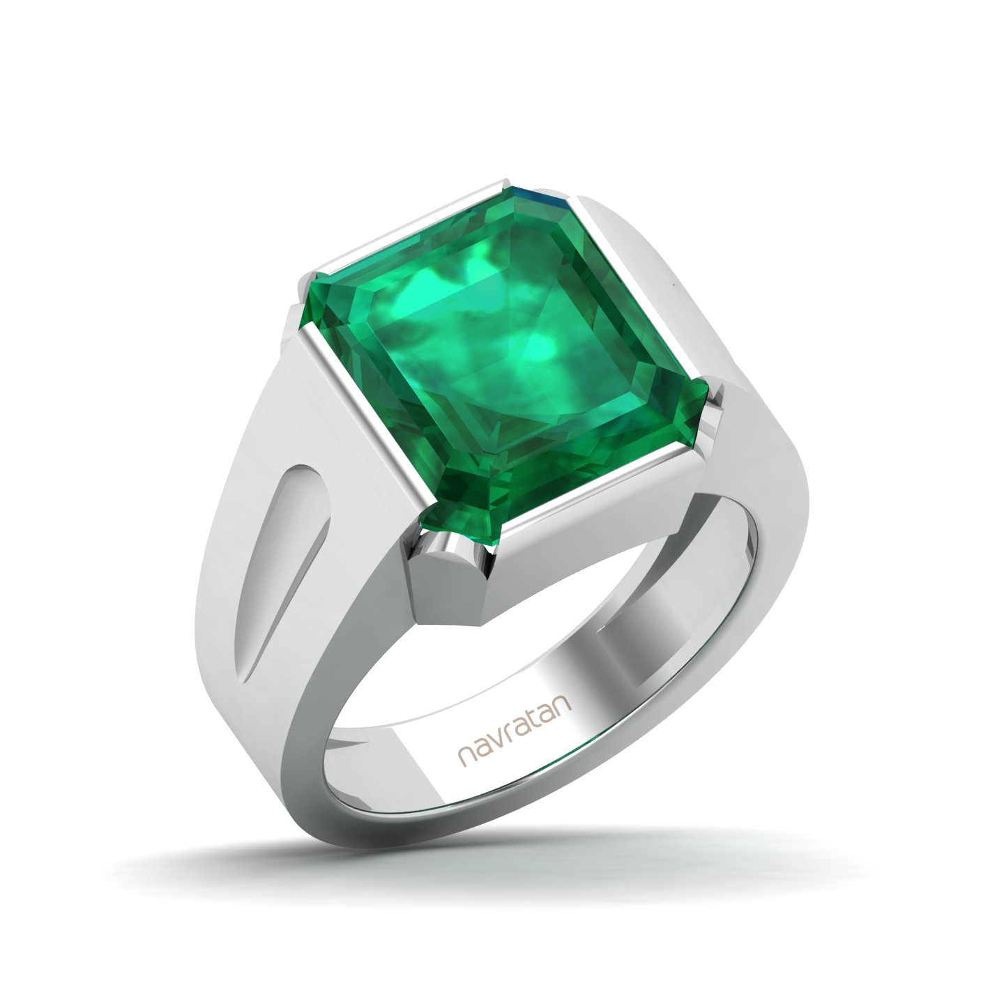 Embrace Solitude emerald Ring