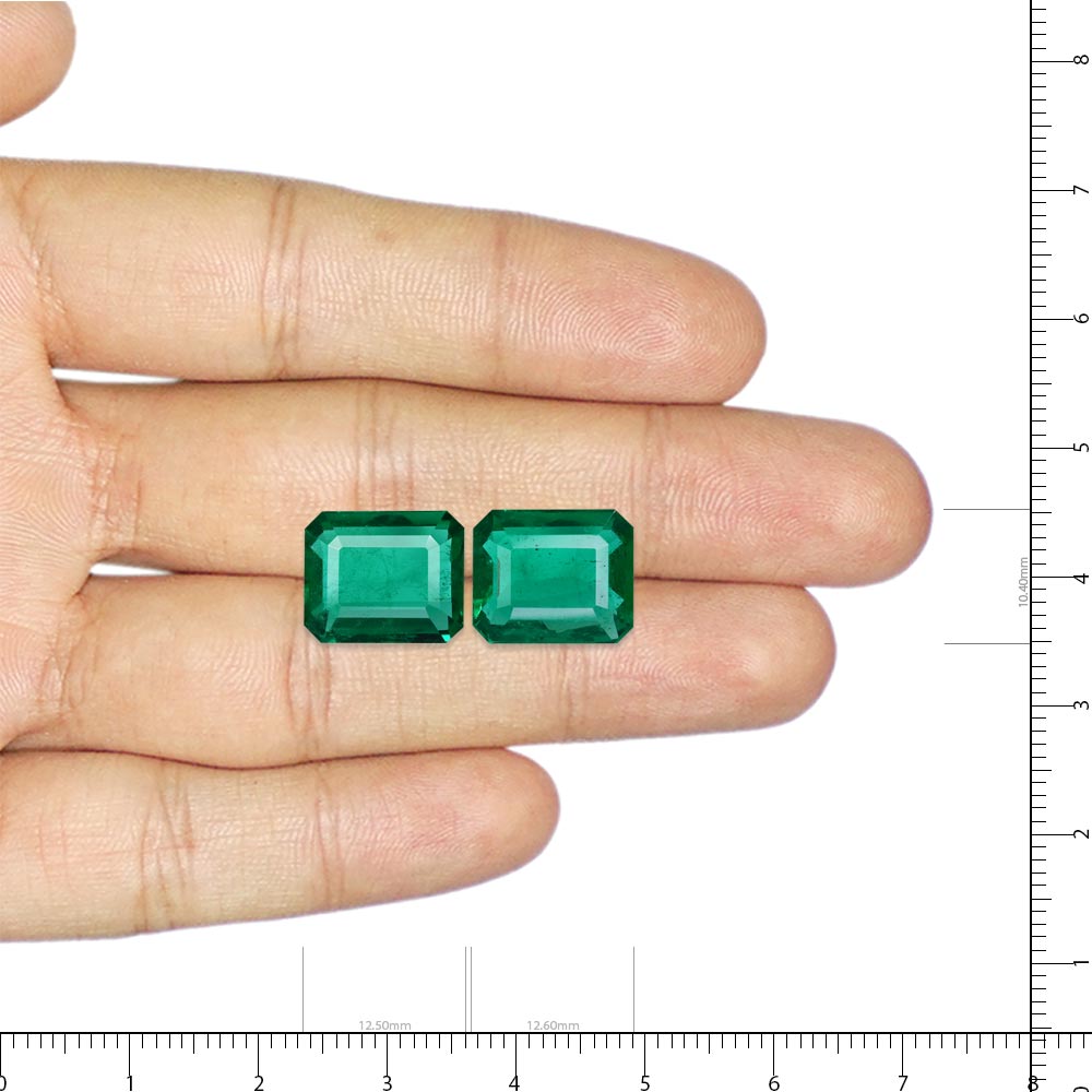 Emerald - 12.1 0 Carat