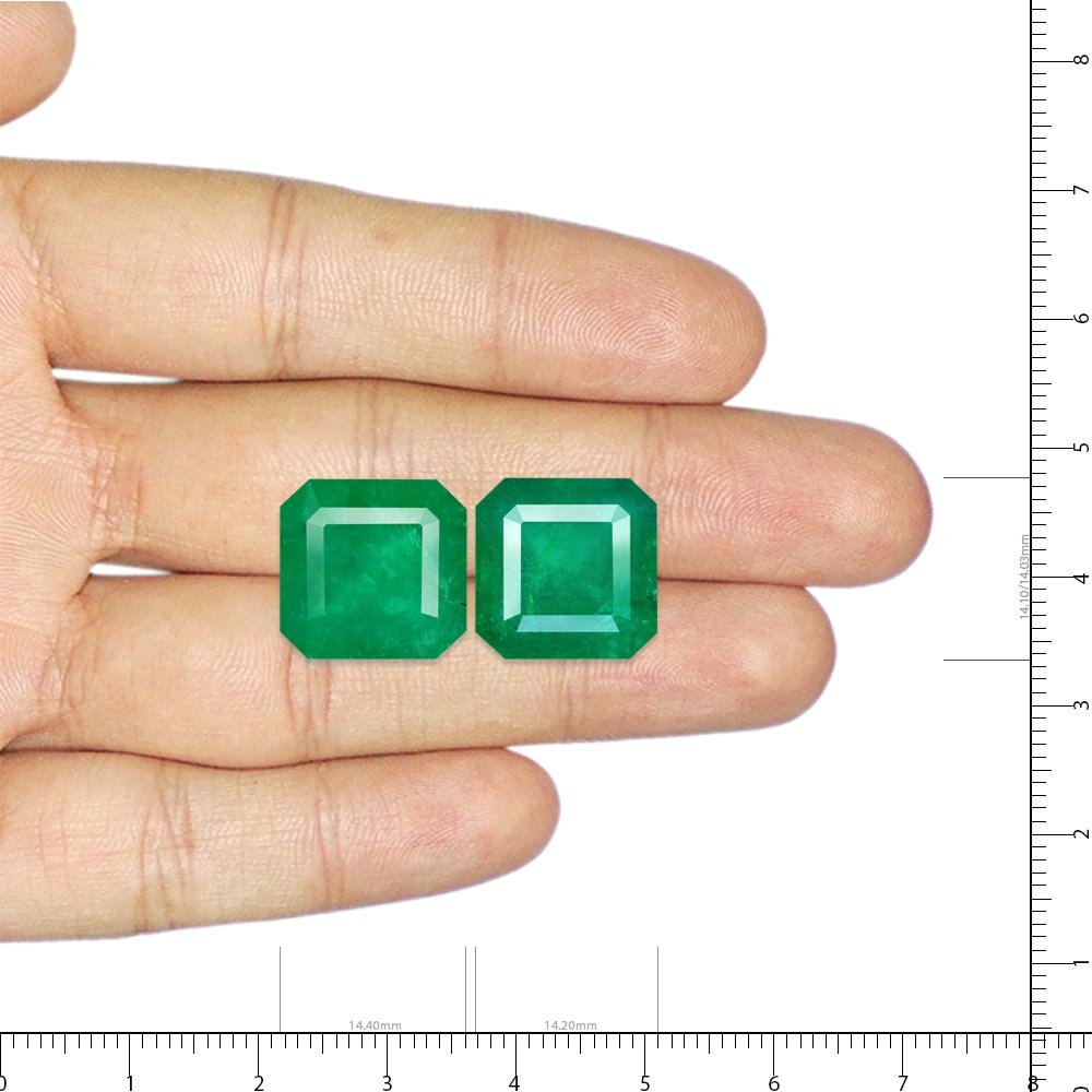 Emerald - 30.11 Carat