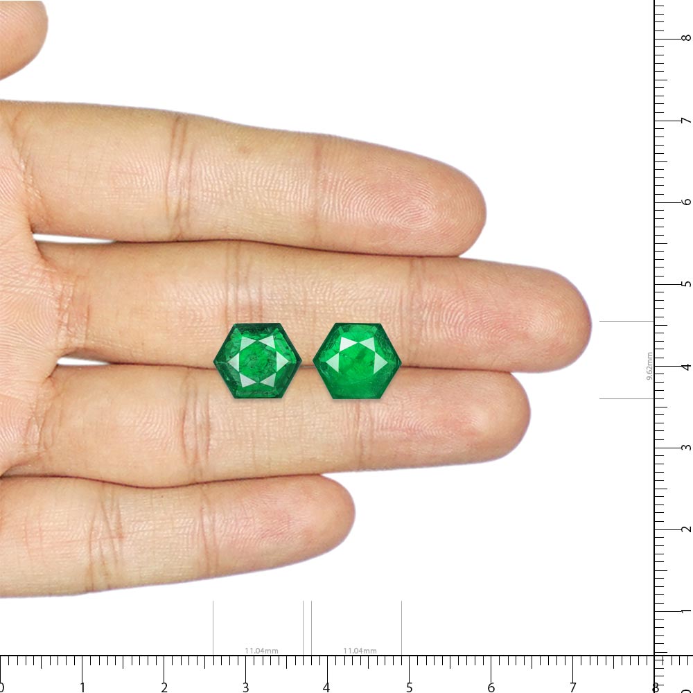 Emerald - 5.88 Carat
