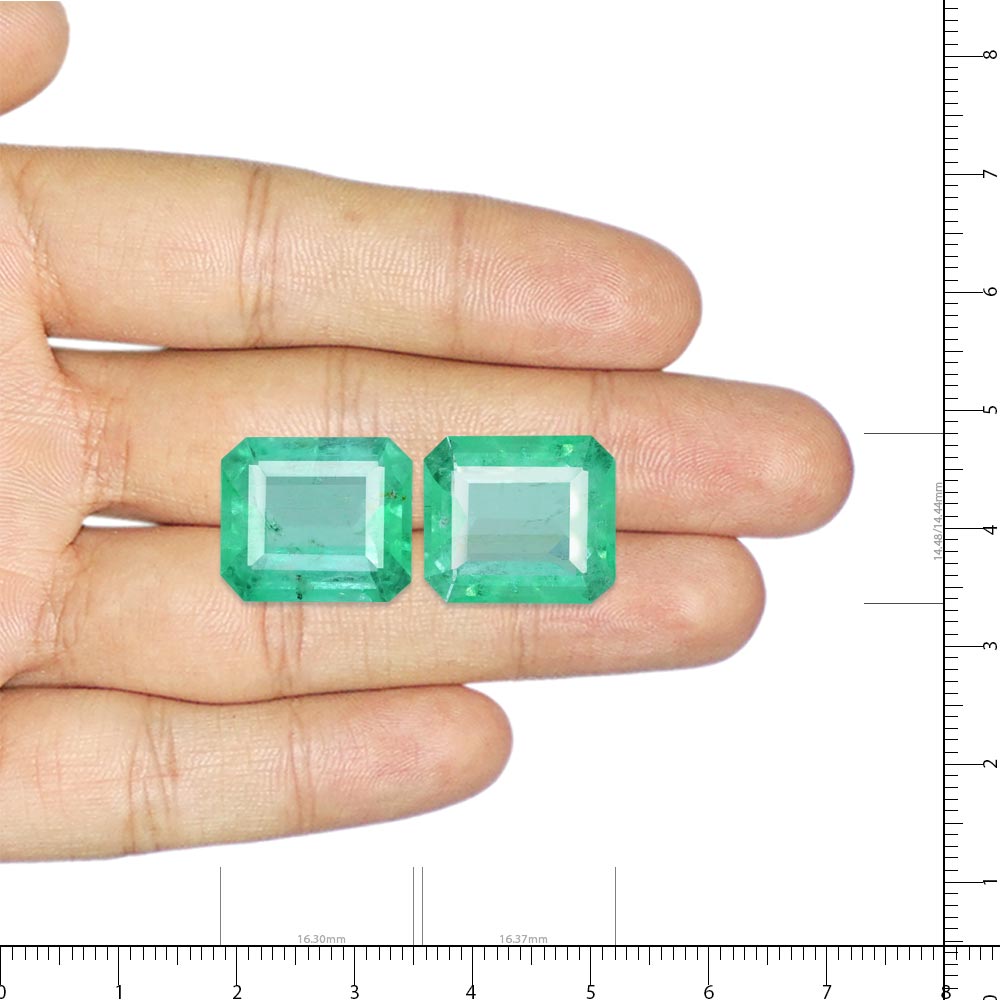 Emerald Colombia - 24.95 Carat