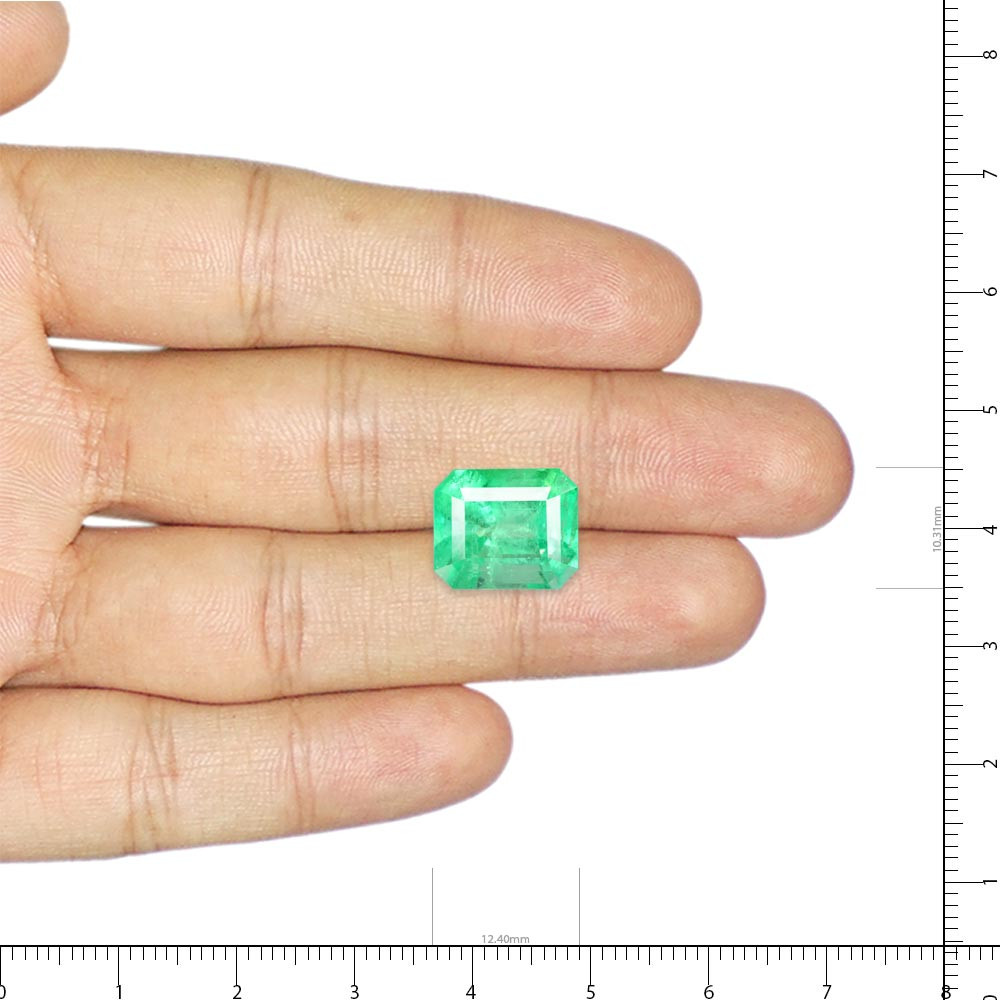 Emerald Colombia - 7.79 Carat