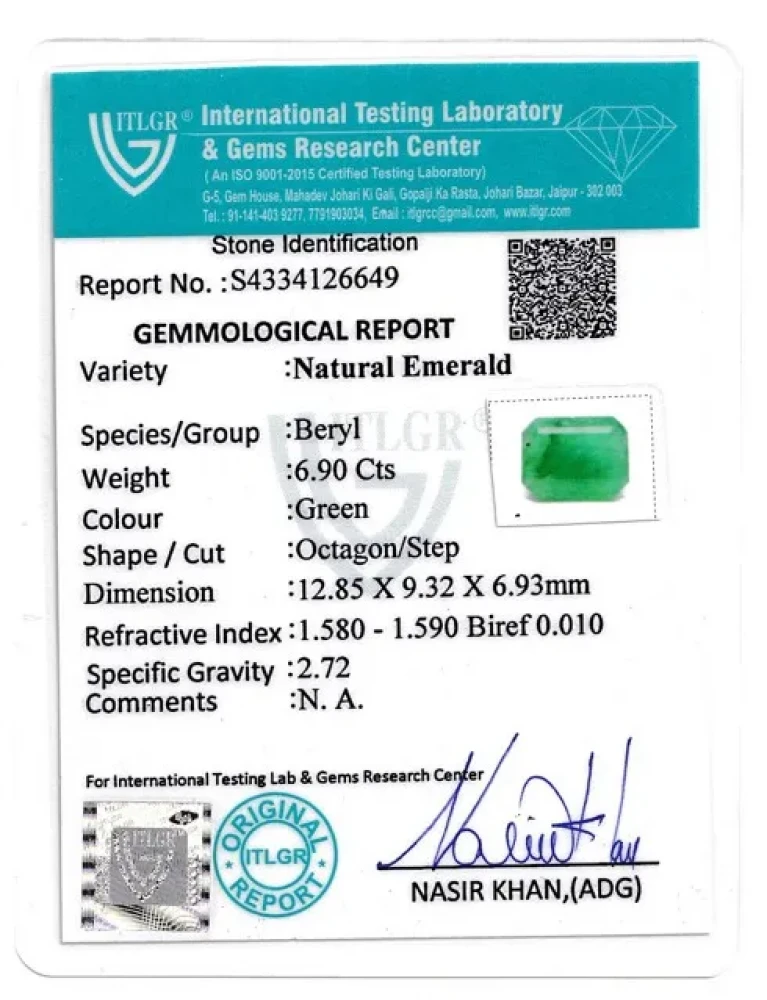 Emerald (Panna) - 6.9 Carat